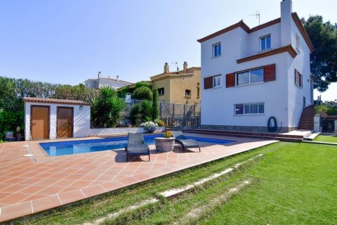 Сasa de 3 dormitorios en venta en Coma-Ruga, Tarragona, Cataluña, Spain № 6794 - foto 3