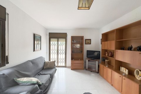 Сasa de 4 dormitorios en venta en Coma-Ruga, Tarragona, Cataluña, Spain № 6795 - foto 18