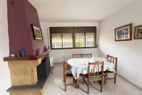Сasa de 4 dormitorios en venta en Coma-Ruga, Tarragona, Cataluña, Spain № 6795 - foto 19