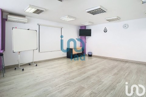 Propiedad comercial de 291 m² en alquiler en Barcelona, Cataluña, Spain № 5142 - foto 15