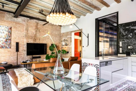 Apartamento de 2 dormitorios en venta en Barcelona, Cataluña, Spain № 4507 - foto 3