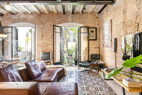 Apartamento de 2 dormitorios en venta en Barcelona, Cataluña, Spain № 4507 - foto 2