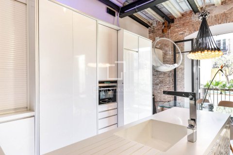 Apartamento de 2 dormitorios en venta en Barcelona, Cataluña, Spain № 4507 - foto 7