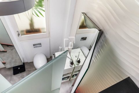 Apartamento de 2 dormitorios en venta en Barcelona, Cataluña, Spain № 4507 - foto 26