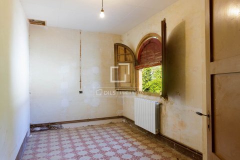 Villa de 9 dormitorios en venta en Premia De Dalt, Barcelona, Cataluña, Spain № 4502 - foto 17