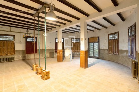 Villa de 9 dormitorios en venta en Premia De Dalt, Barcelona, Cataluña, Spain № 4502 - foto 10