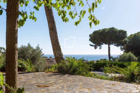 Villa de 9 dormitorios en venta en Premia De Dalt, Barcelona, Cataluña, Spain № 4502 - foto 3