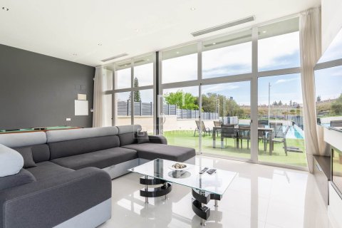 7 bedrooms villa for rent in Castelldefels, Barcelona, Catalonia, Spain № 4508 - photo 6