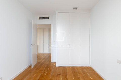 Villa de 4 dormitorios en venta en Sant Vicenc De Montalt, Barcelona, Cataluña, Spain № 3861 - foto 17