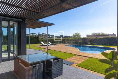 Villa de 4 dormitorios en venta en Sant Vicenc De Montalt, Barcelona, Cataluña, Spain № 3861 - foto 29