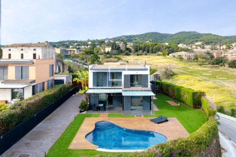 Villa de 4 dormitorios en venta en Sant Vicenc De Montalt, Barcelona, Cataluña, Spain № 3861 - foto 27