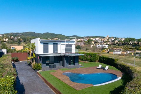 Villa de 4 dormitorios en venta en Sant Vicenc De Montalt, Barcelona, Cataluña, Spain № 3861