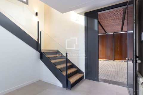 Villa de 4 dormitorios en venta en Sant Vicenc De Montalt, Barcelona, Cataluña, Spain № 3861 - foto 4