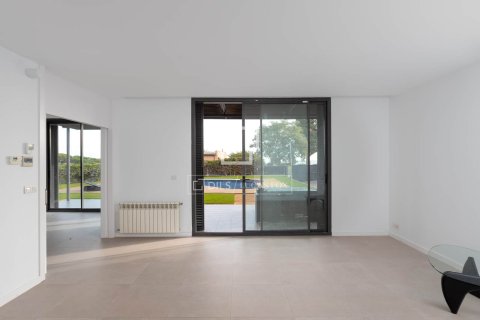 Villa de 4 dormitorios en venta en Sant Vicenc De Montalt, Barcelona, Cataluña, Spain № 3861 - foto 6