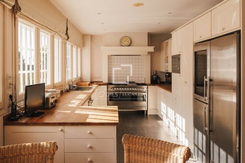6 bedrooms villa for sale in Cabrera de Mar, Barcelona, Catalonia, Spain № 3858 - photo 8