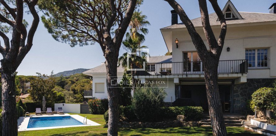 6 bedrooms villa for sale in Cabrera de Mar, Barcelona, Catalonia, Spain № 3858
