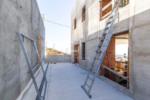 Villa de 4 dormitorios en venta en Esplugues de Llobregat, Barcelona, Cataluña, Spain № 3864 - foto 21
