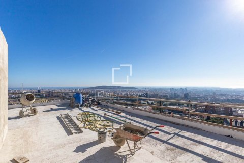 Villa de 4 dormitorios en venta en Esplugues de Llobregat, Barcelona, Cataluña, Spain № 3864 - foto 30
