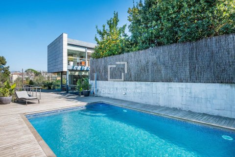 Villa de 6 dormitorios en venta en Sant Cugat del Vallès, Barcelona, Cataluña, Spain № 6394 - foto 11