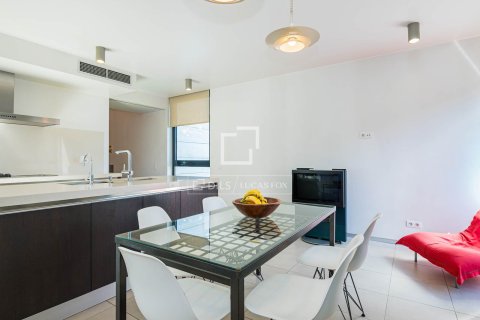Villa de 6 dormitorios en venta en Sant Cugat del Vallès, Barcelona, Cataluña, Spain № 6394 - foto 23