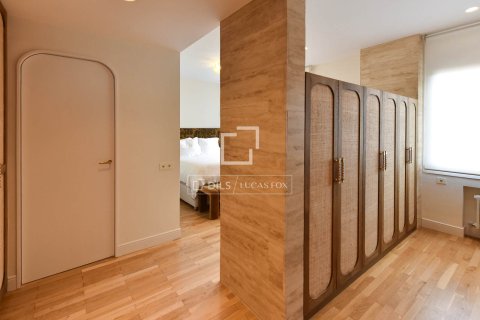 4 bedrooms apartment for sale in Barcelona, Catalonia, Spain № 6395 - photo 27