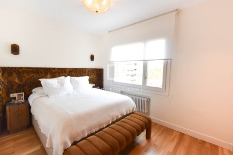 4 bedrooms apartment for sale in Barcelona, Catalonia, Spain № 6395 - photo 30