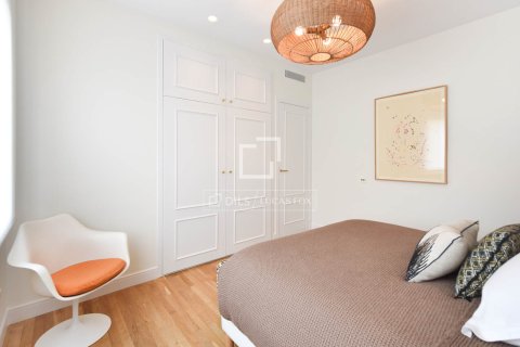4 bedrooms apartment for sale in Barcelona, Catalonia, Spain № 6395 - photo 23