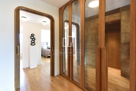 4 bedrooms apartment for sale in Barcelona, Catalonia, Spain № 6395 - photo 14