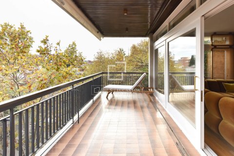 4 bedrooms apartment for sale in Barcelona, Catalonia, Spain № 6395 - photo 12