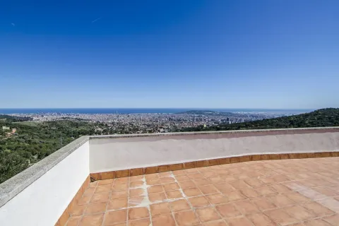 Сasa de 7 dormitorios en venta en Barcelona, Cataluña, Spain № 1608 - foto 9