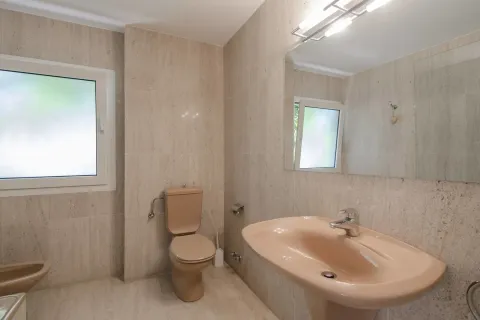 Сasa de 7 dormitorios en venta en Barcelona, Cataluña, Spain № 1608 - foto 12