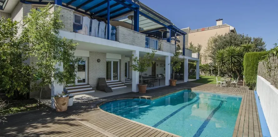 Сasa de 7 dormitorios en venta en Barcelona, Cataluña, Spain № 1608