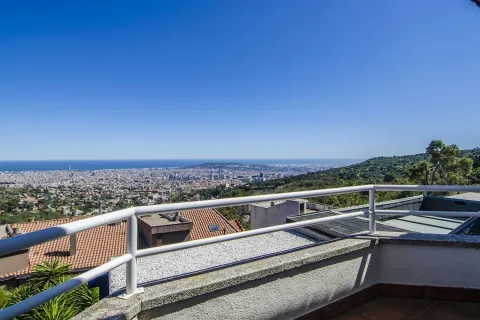 Сasa de 7 dormitorios en venta en Barcelona, Cataluña, Spain № 1608 - foto 13