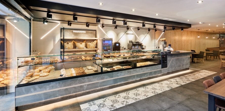 Propiedad comercial de 246 m² en venta en Barcelona, Cataluña, Spain № 1611