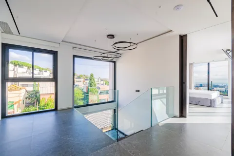 Сasa de 7 dormitorios en venta en Barcelona, Cataluña, Spain № 1607 - foto 12