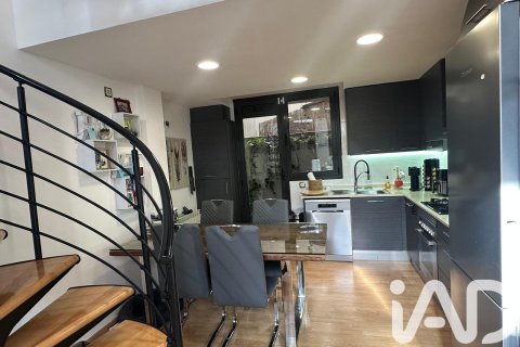 2 bedrooms duplex for sale in Barcelona, Catalonia, Spain № 7551 - photo 3
