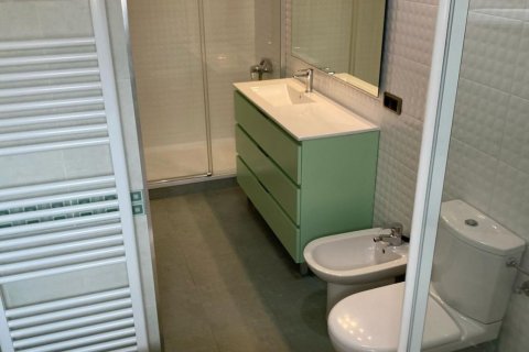 Dúplex de 5 dormitorios en venta en Terrassa, Barcelona, Cataluña, Spain № 7550 - foto 26