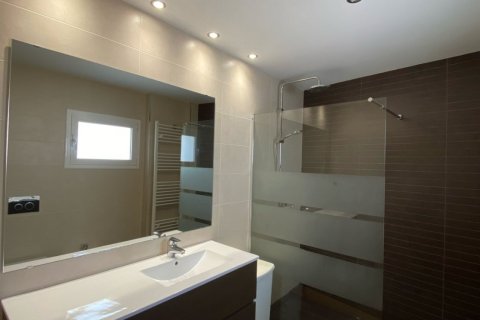 Dúplex de 5 dormitorios en venta en Terrassa, Barcelona, Cataluña, Spain № 7550 - foto 27