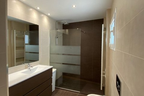 Dúplex de 5 dormitorios en venta en Terrassa, Barcelona, Cataluña, Spain № 7550 - foto 28