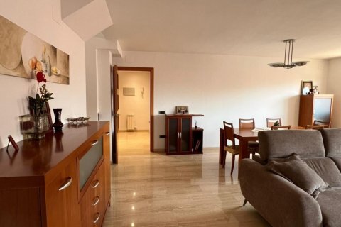 Dúplex de 5 dormitorios en venta en Terrassa, Barcelona, Cataluña, Spain № 7550 - foto 3