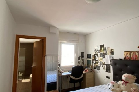 Dúplex de 5 dormitorios en venta en Terrassa, Barcelona, Cataluña, Spain № 7550 - foto 19