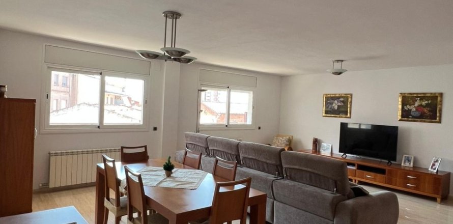 Dúplex de 5 dormitorios en venta en Terrassa, Barcelona, Cataluña, Spain № 7550