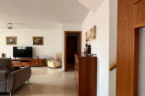 Dúplex de 5 dormitorios en venta en Terrassa, Barcelona, Cataluña, Spain № 7550 - foto 4