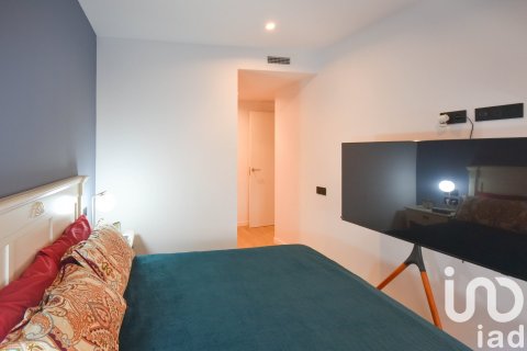 Apartamento de 3 dormitorios en venta en Vilanova i la Geltrú, Barcelona, Cataluña, Spain № 7549 - foto 19