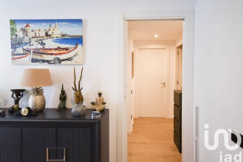 Apartamento de 3 dormitorios en venta en Vilanova i la Geltrú, Barcelona, Cataluña, Spain № 7549 - foto 9