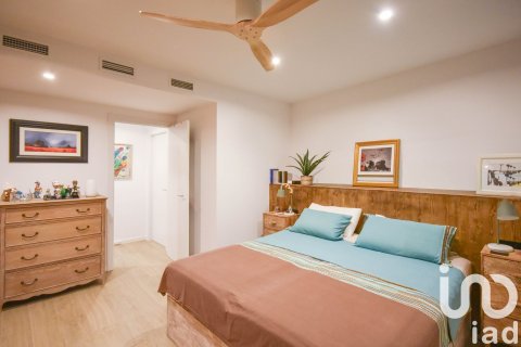 Apartamento de 3 dormitorios en venta en Vilanova i la Geltrú, Barcelona, Cataluña, Spain № 7549 - foto 13