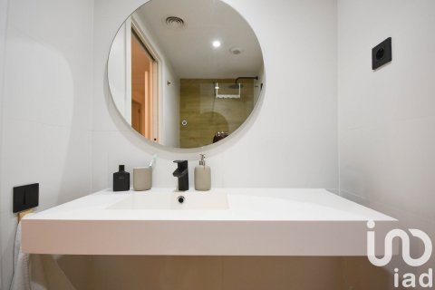 Apartamento de 3 dormitorios en venta en Vilanova i la Geltrú, Barcelona, Cataluña, Spain № 7549 - foto 22