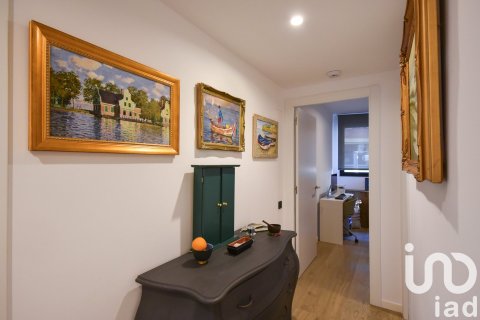 Apartamento de 3 dormitorios en venta en Vilanova i la Geltrú, Barcelona, Cataluña, Spain № 7549 - foto 25