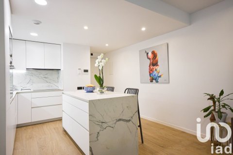 Apartamento de 3 dormitorios en venta en Vilanova i la Geltrú, Barcelona, Cataluña, Spain № 7549 - foto 8