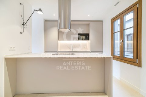 Ático de 2 dormitorios en venta en Barcelona, Cataluña, Spain № 5336 - foto 10